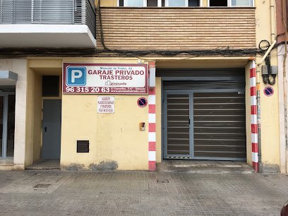 Trasteros Urbanos y Garajes Almirante MONESTIR DE POBLET 30
