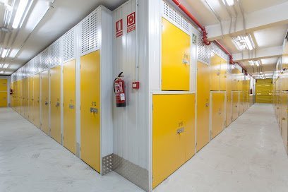 OhMyBox! Trasteros de alquiler: Calle Calàbria – Eixample, Barcelona