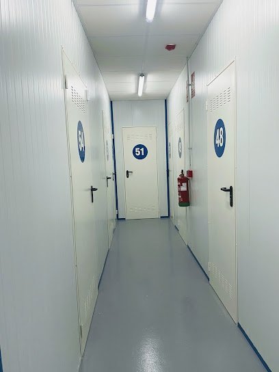 – alquiler de guardamuebles