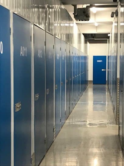 Lagerwelt – München-Ost