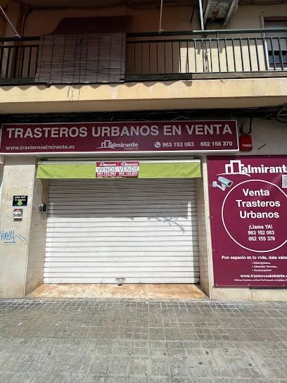 Trasteros Almirante – Democracia